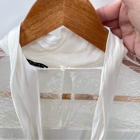 Sandro Paris Mirtylles White Floral Lace Viscose Satin Blouse Size Small - Picture 16 of 16